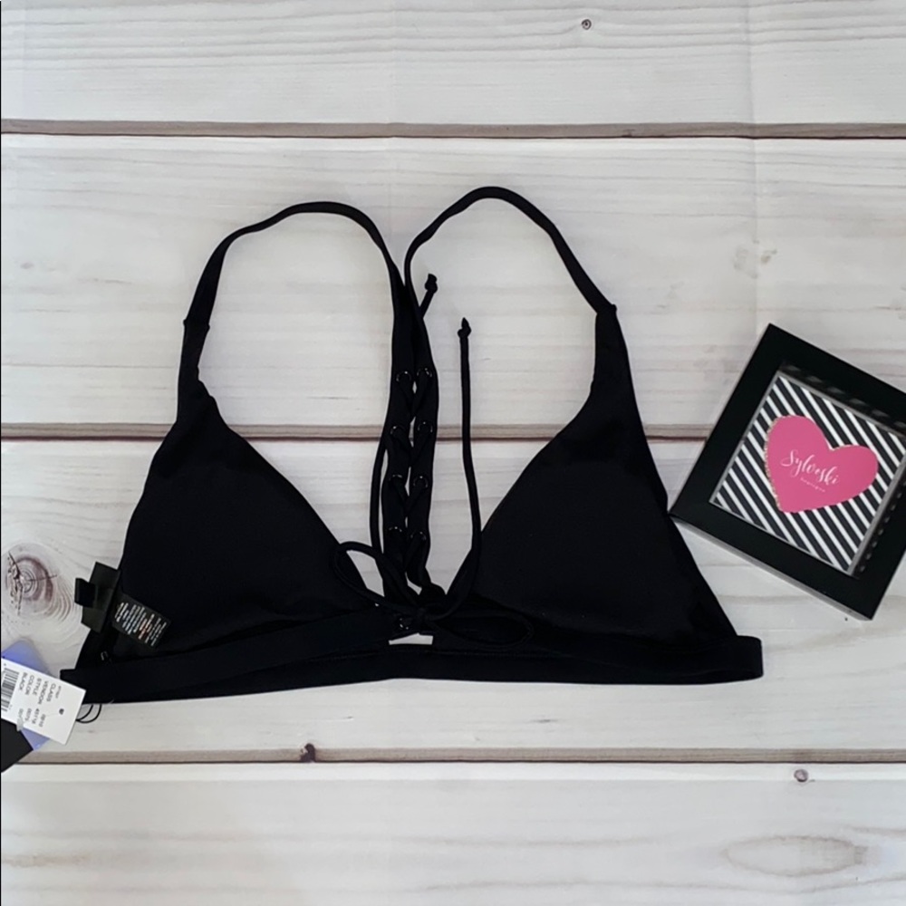 🖤La Hearts lace up back Bracelet - Picture 5 of 7